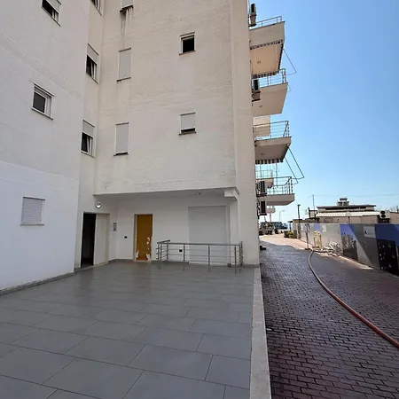 Apartment Potam Beachside 2